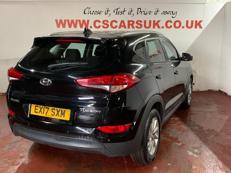 Used Hyundai Tucson SE 141 HP (103 kW) 2017 Black SUV