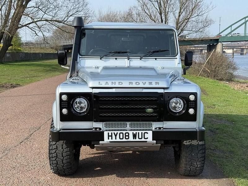 Used Land Rover Defender 122 HP (89 kW) 2008 Silver SUV