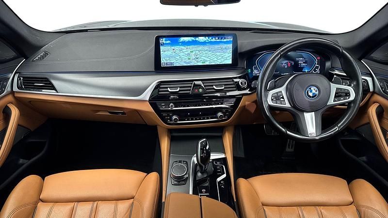 Used BMW 530e M Sport 288 HP (211 kW) 2023 Black Estate