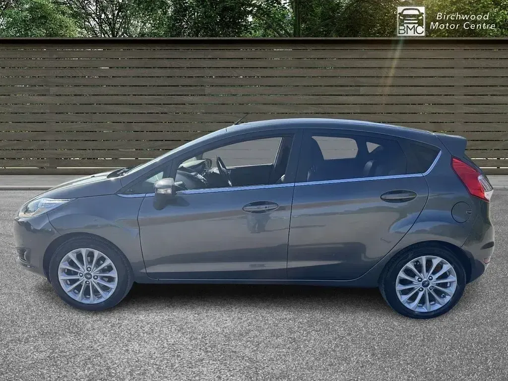 Used Ford Fiesta Titanium X 125 HP (91 kW) 2017 Grey Hatchback