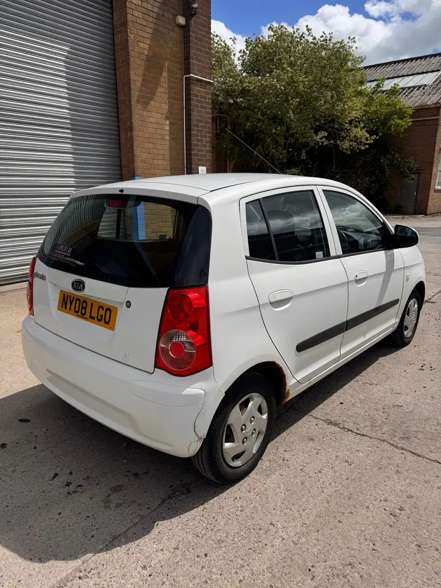 Used Kia Picanto 2008 White Hatchback