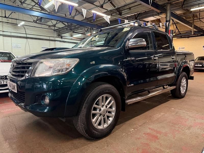 Used Toyota HiLux 2014 Green Pickup