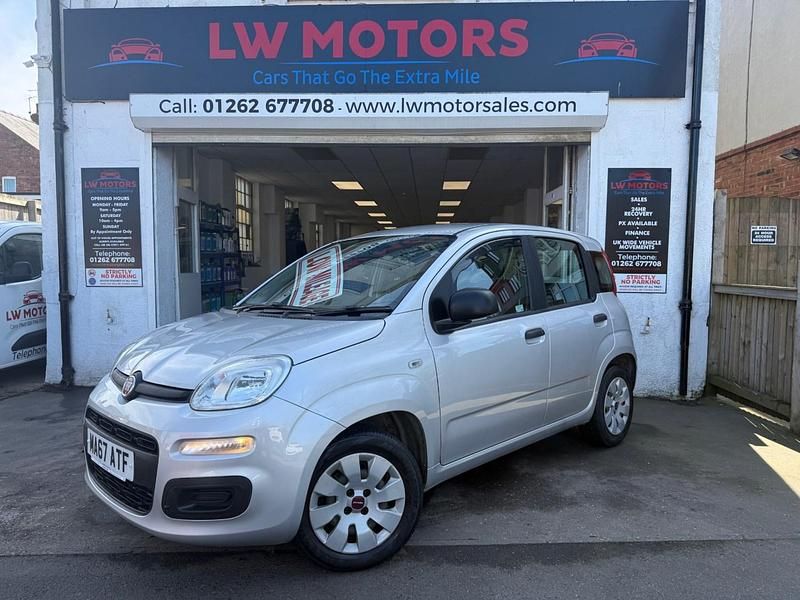 Used Fiat Panda Pop 69 HP (50 kW) 2017 Silver Hatchback
