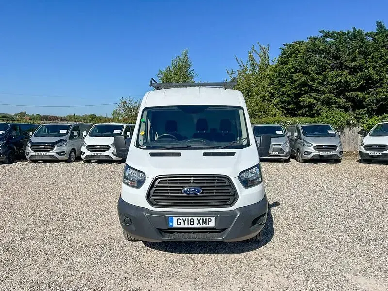 Usado Ford Transit 105 HP (77 kW) 2018 Branco Van