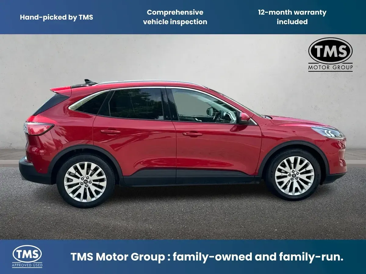 Used Ford Kuga Titanium 120 HP (88 kW) 2022 Red SUV