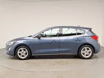 Used Ford Focus Zetec 120 HP (88 kW) 2021 Blue Hatchback