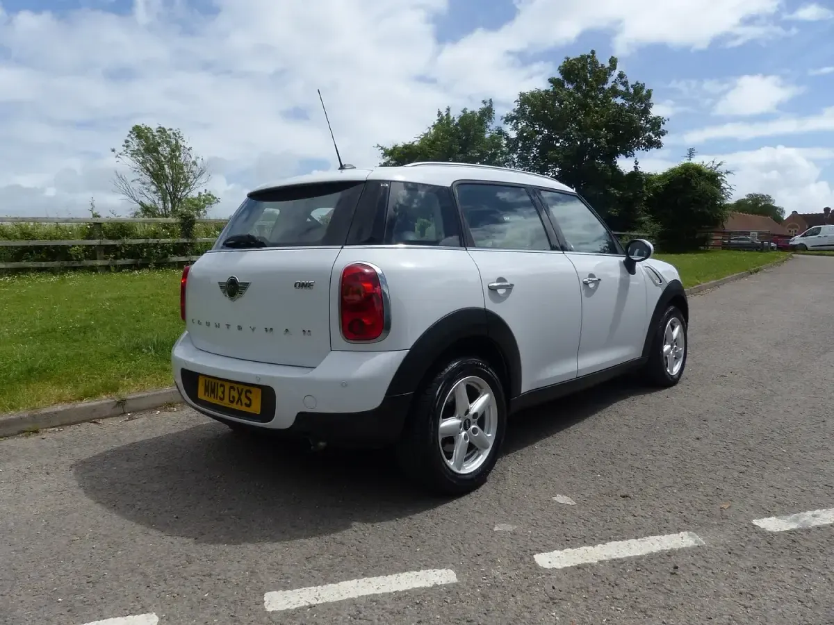 Used Mini ONE 2013 White Hatchback
