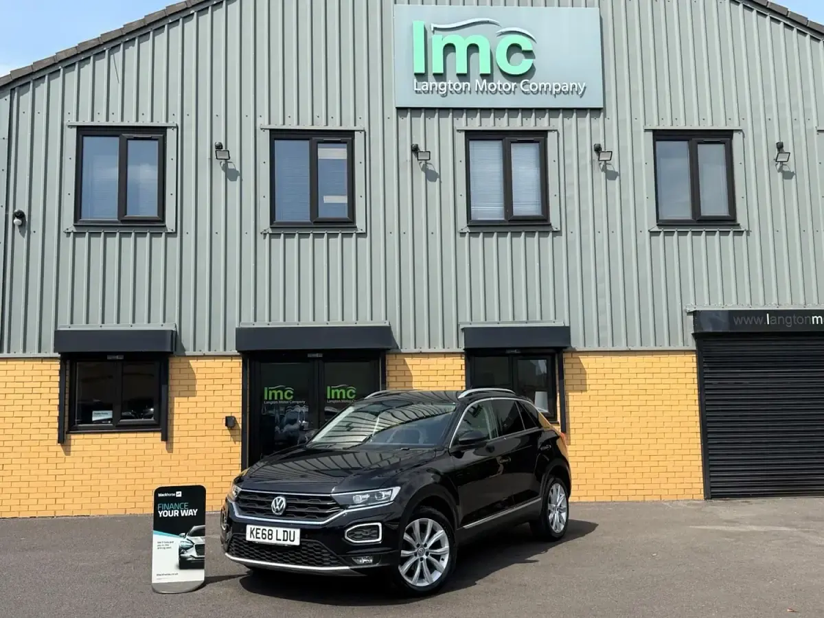 Used VW T-Roc SEL 150 HP (110 kW) 2018 Black SUV