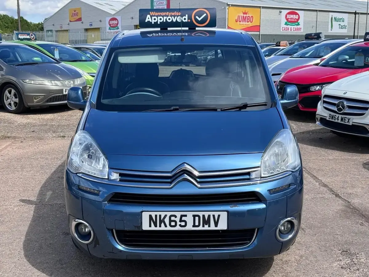 Usado Citroën Berlingo VTR Sport 90 HP (66 kW) 2015 Azul Monovolume