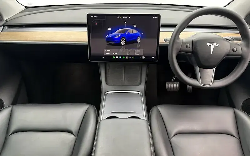 Used Tesla Model Y Long Range AWD 378 kW (514 HP) 2022 Blue SUV