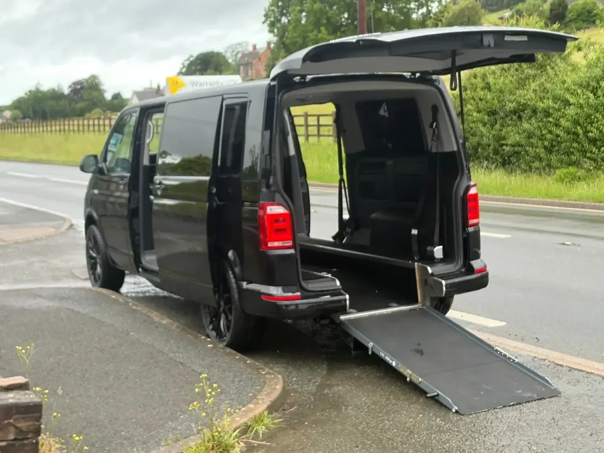 Used VW T6 SE 150 HP (110 kW) 2017 Black Van