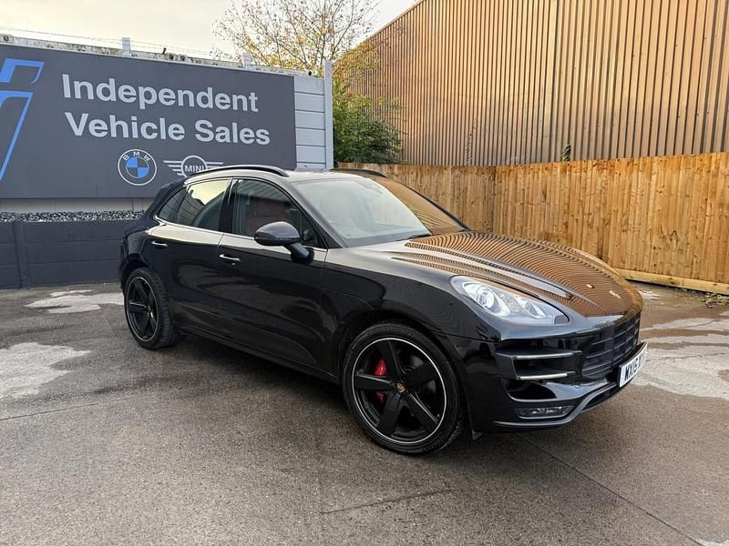 Black Used 2015 Porsche Macan Turbo SUV | £23,995 (Good price) - Image 1/4