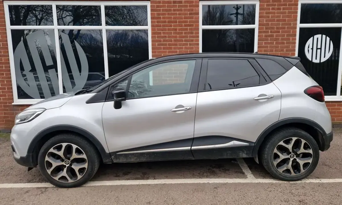 Używany Renault Captur Signature 2018 Czarny SUV