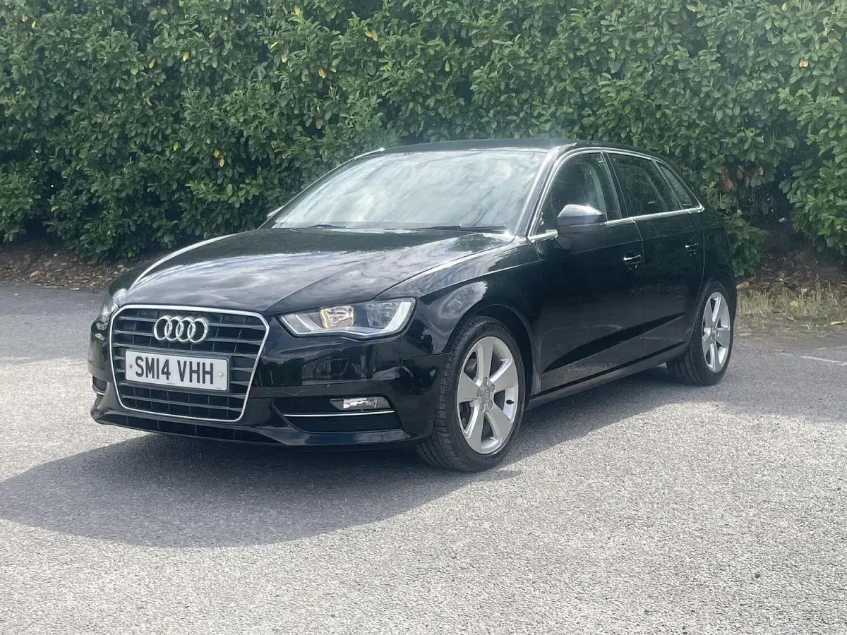 Used Audi A3 Sportback Sport 150 HP (110 kW) 2014 Black Hatchback