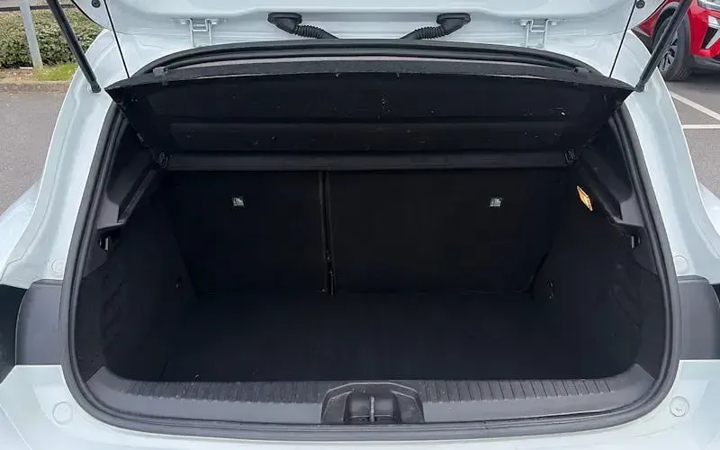 Usado Renault Clio V Evolution 143 CV (105 kW) 2025 Utilitario
