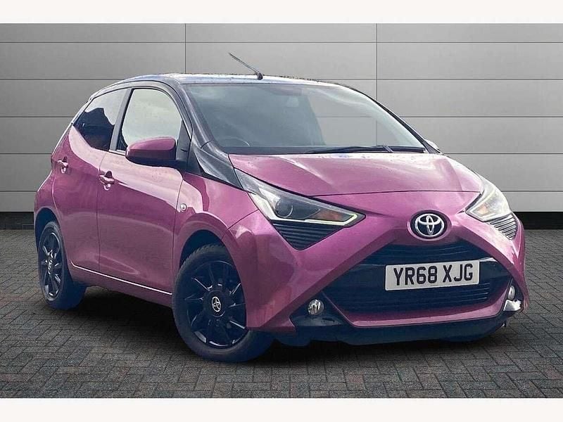 Purple Used 2018 Toyota Aygo X-cite Hatchback | £12,495 (A bit pricey) - Image 1/3