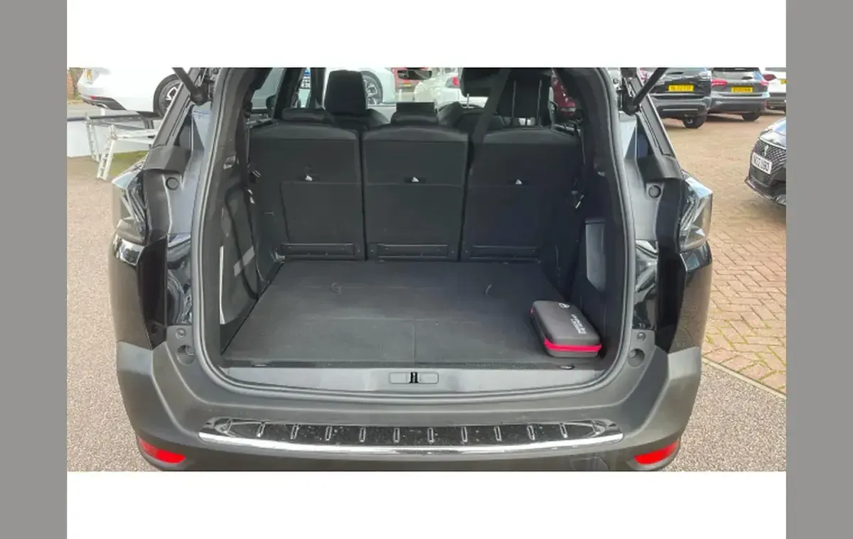 Used Peugeot 5008 GTi 130 HP (95 kW) 2024 Black SUV