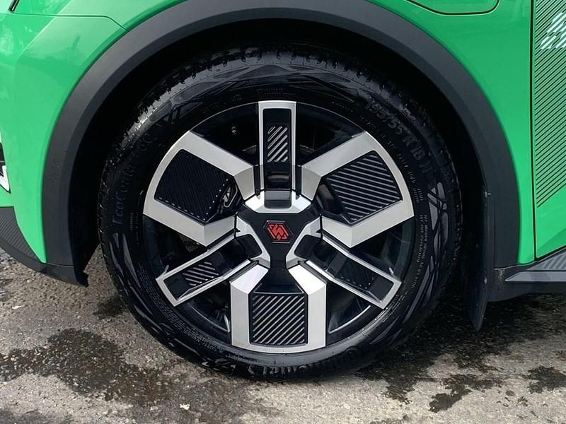 Usado Renault R5 Urban 88 kW (120 HP) 2025 Verde Citadino