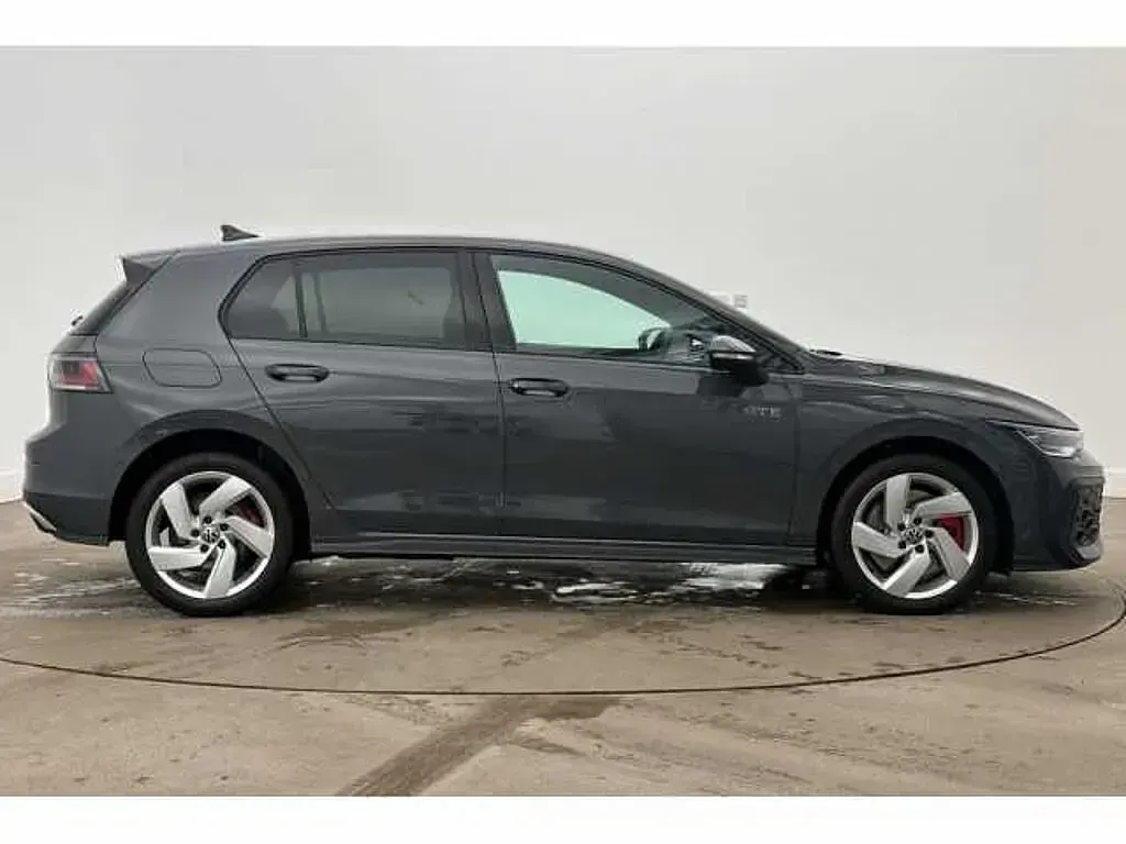 Used VW Golf VIII 272 HP (200 kW) 2025