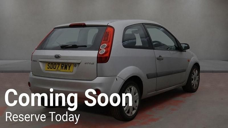 Used Ford Fiesta Style 2007 Silver Hatchback
