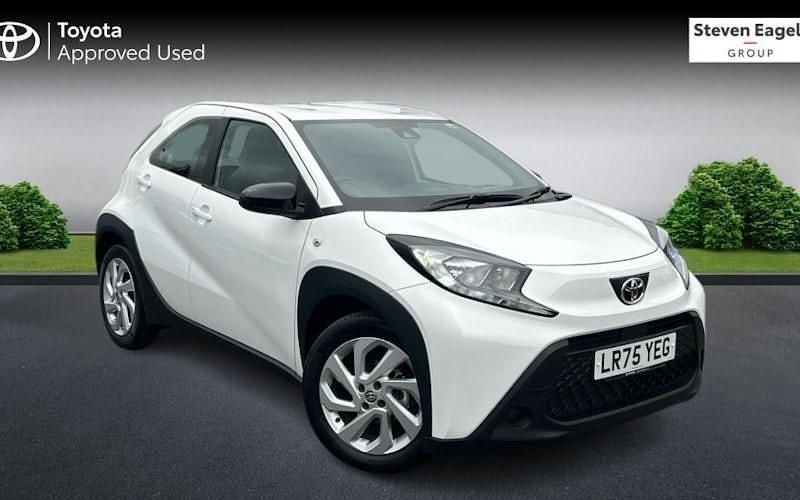 New 2025 Toyota Aygo PURE Hatchback | £15,422 (Fair price) - Image 1/4