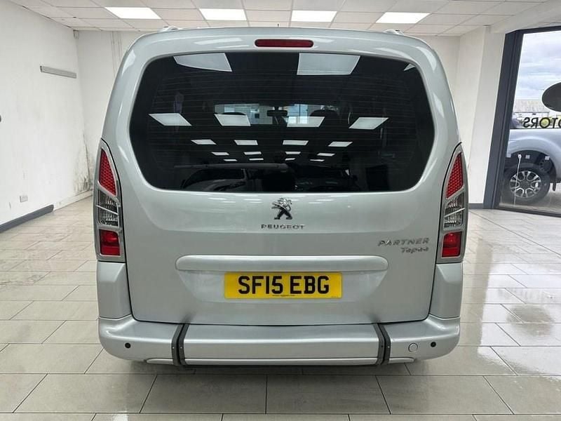 Used Peugeot Partner Tepee S 92 HP (67 kW) 2015 Silver MPV