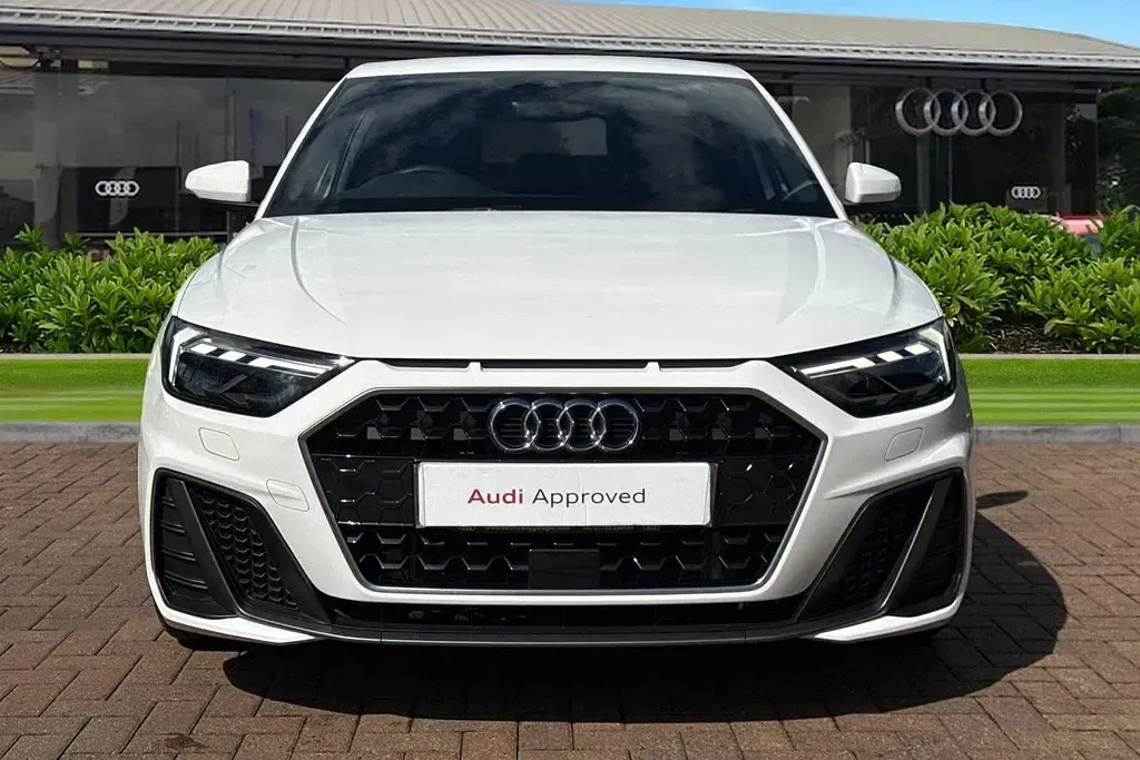 Used Audi A1 S-Line 116 HP (85 kW) 2025 White SUV