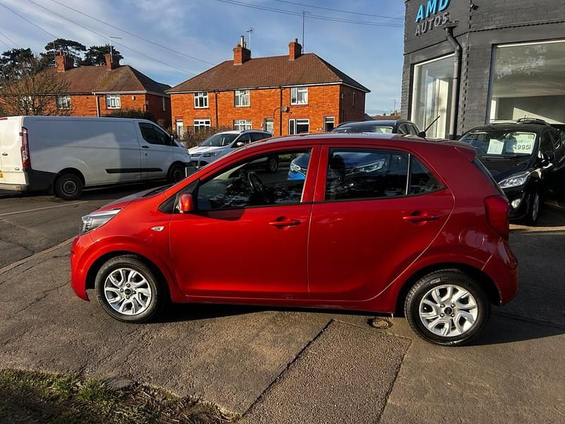 Used Kia Picanto 66 HP (48 kW) 2018 Orange Hatchback