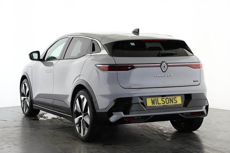 Used Renault Megane E-Tech Komfort 160 kW (218 HP) 2024 Grey  Hatchback