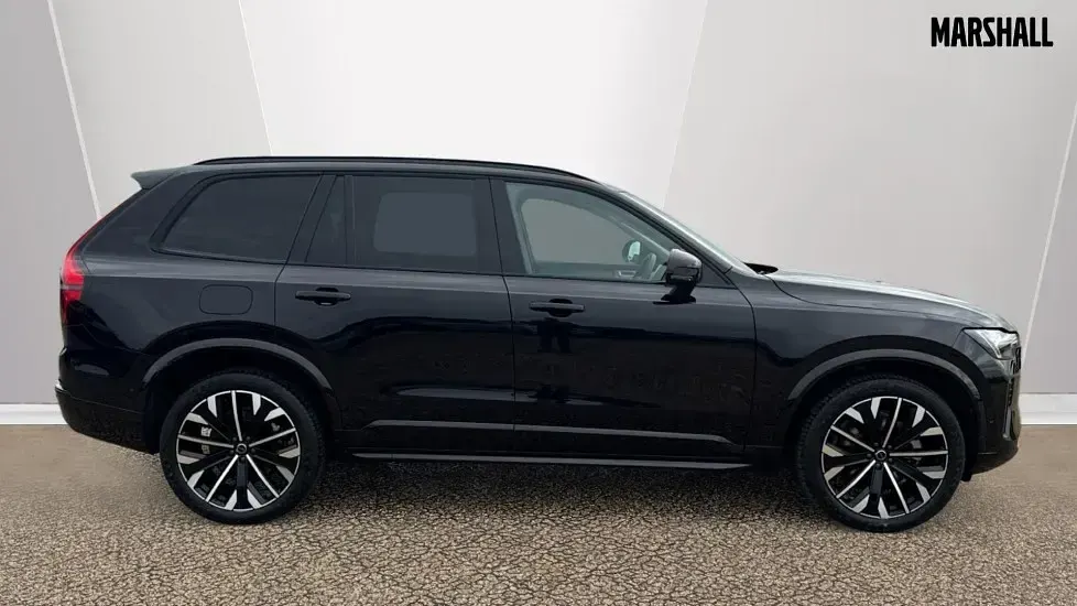 Used Volvo XC90 Ultra 250 HP (183 kW) 2025 Onyx black SUV