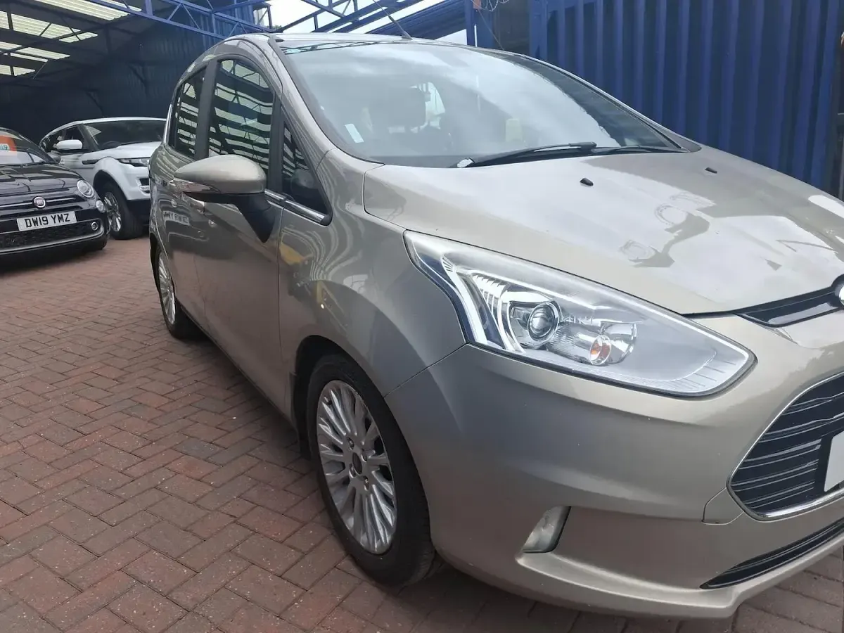 Used Ford B-MAX Titanium 120 HP (88 kW) 2013 Silver MPV