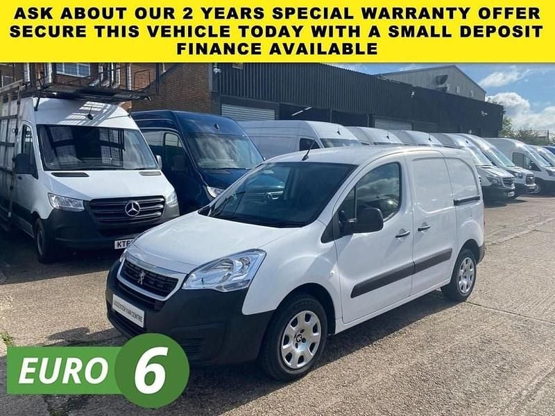 White Used 2018 Peugeot Partner MPV | £4,650 (Good price) - Image 1/3