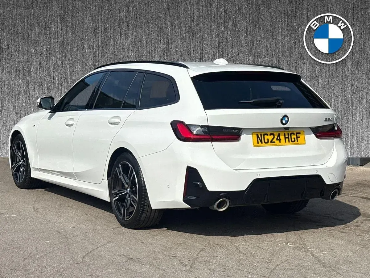 Used BMW 320 M Sport 181 HP (133 kW) 2024 White Estate