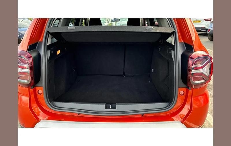 Used Dacia Duster Prestige 131 HP (96 kW) 2022 Orange SUV