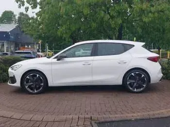 Used Cupra Leon 150 HP (110 kW) 2024 White Hatchback