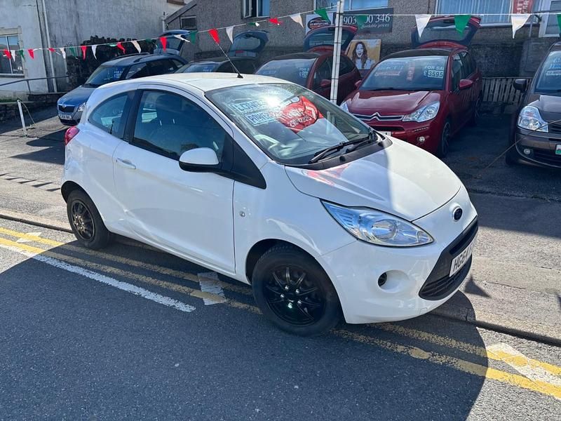 Usado Ford Ka 69 HP (50 kW) 2015 Branco Citadino
