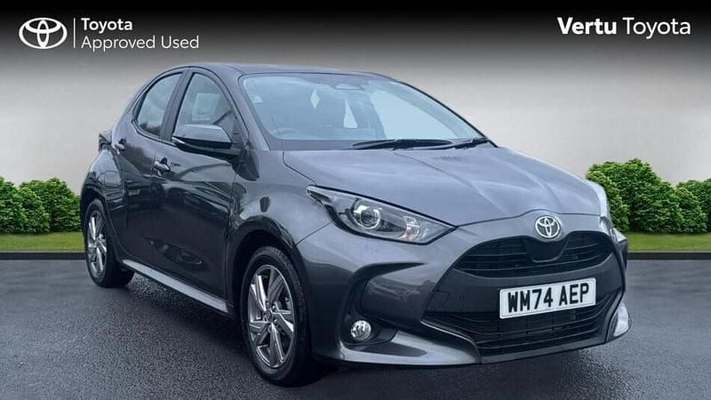 Used Toyota Yaris Hybrid 116 HP (85 kW) 2024 Grey Hatchback