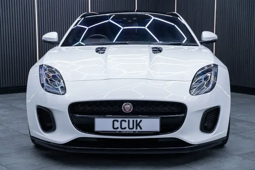 Used Jaguar F-Type R-Dynamic 300 HP (220 kW) 2018 White Coupe