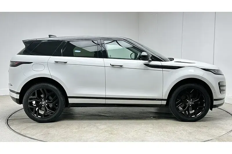 Used Land Rover Range Rover evoque SE Dynamic 2020 Fuji white SUV