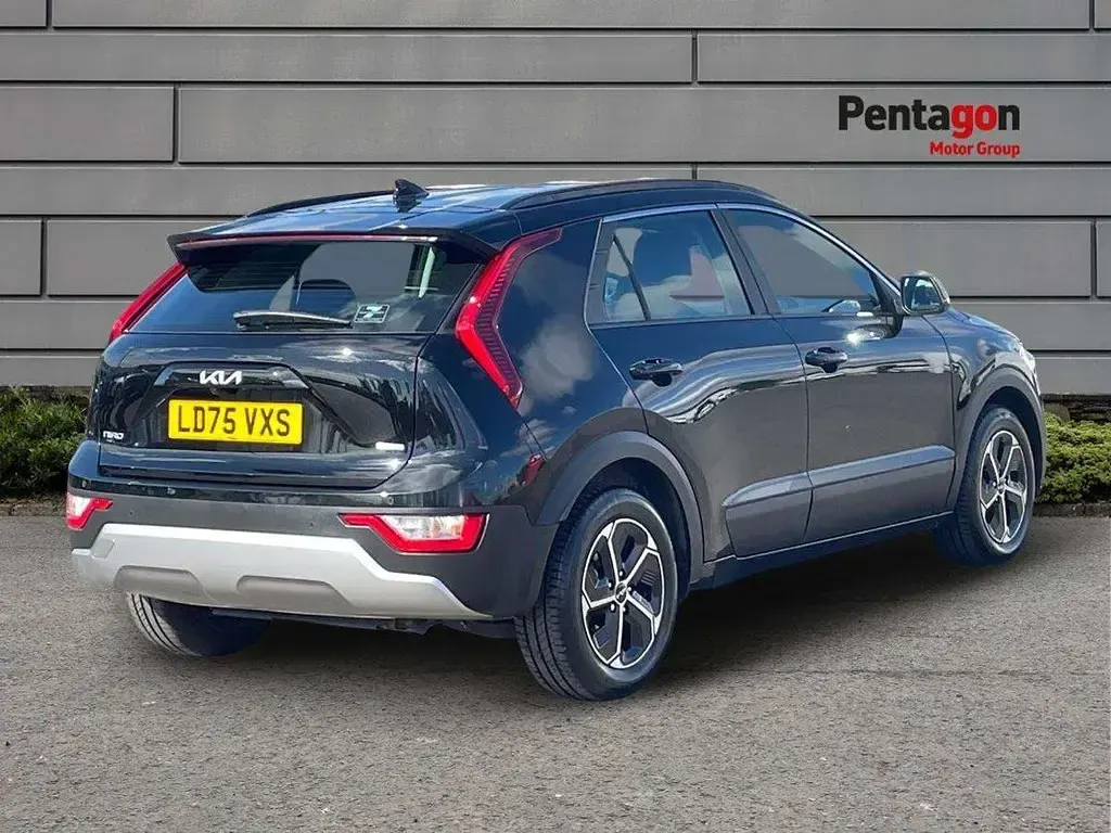 Used Kia Niro 168 HP (123 kW) 2025 Black SUV