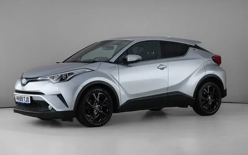 Used Toyota C-HR Design 122 HP (89 kW) 2019 Silver SUV