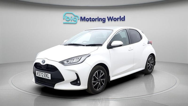 Used Toyota Yaris Hybrid Design 114 HP (83 kW) 2023