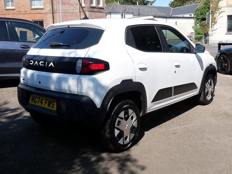 Usado Dacia Spring Expression 47 kW (65 HP) 2024 Branco Citadino