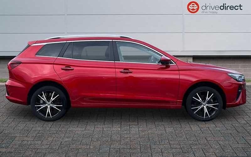 Used MG MG5 EV Trophy 114 kW (156 HP) 2022 Red Estate
