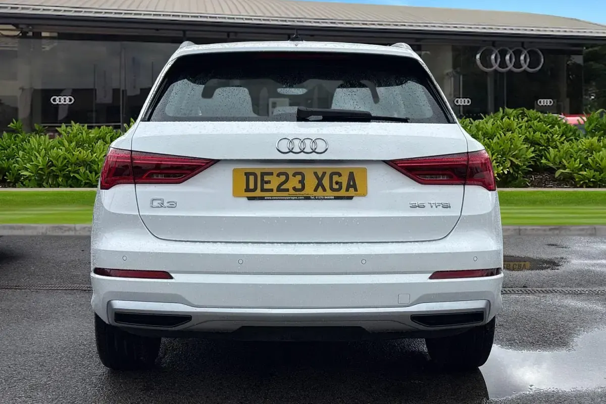 Used Audi Q3 Sport 150 HP (110 kW) 2023 White SUV