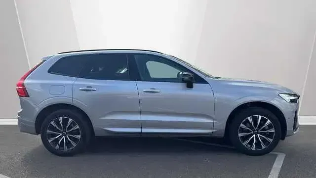 Used Volvo XC60 Plus 247 HP (181 kW) 2025 SUV