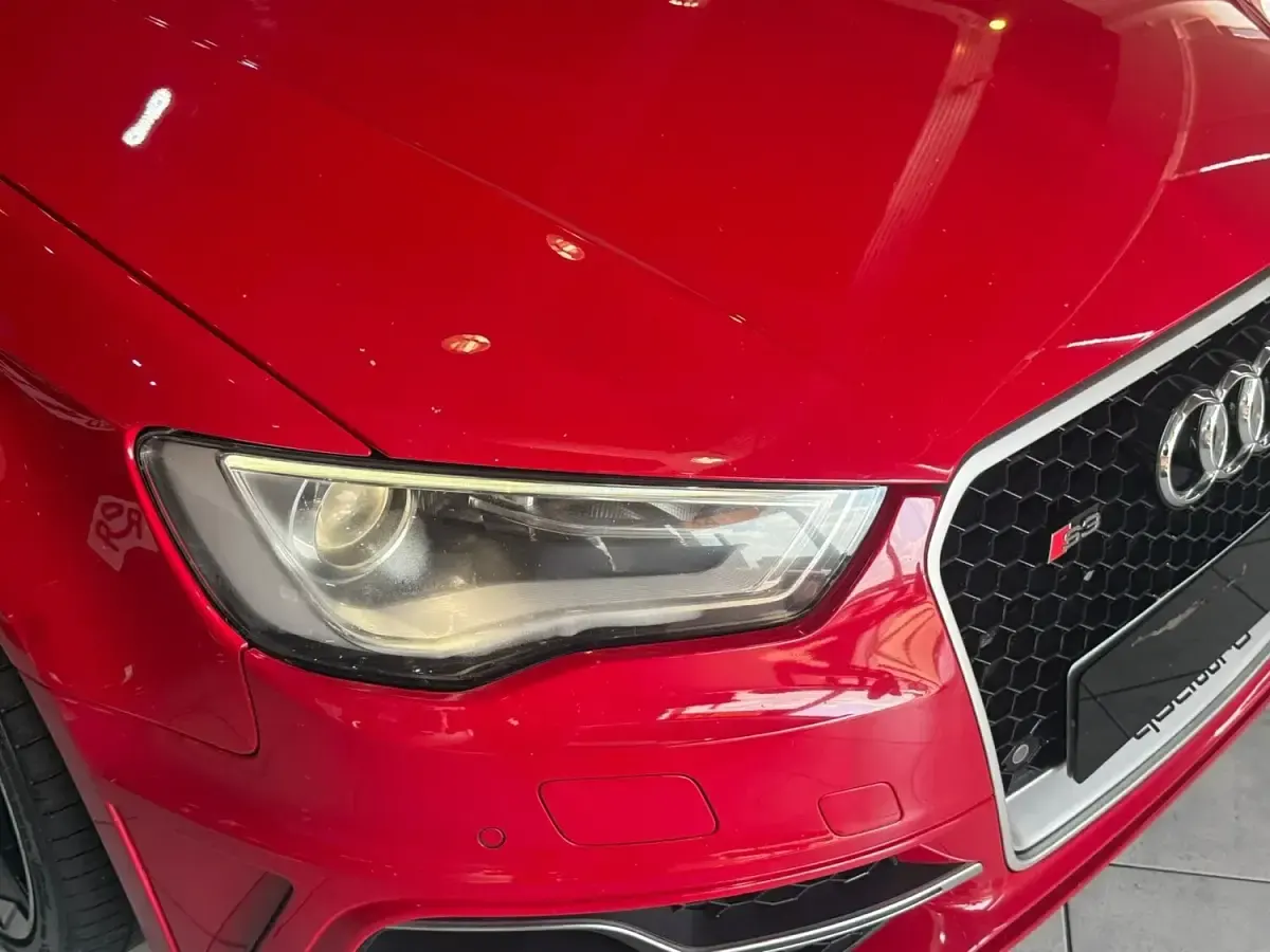 Used Audi S3 Sportback Basis 300 HP (220 kW) 2013 Red Hatchback