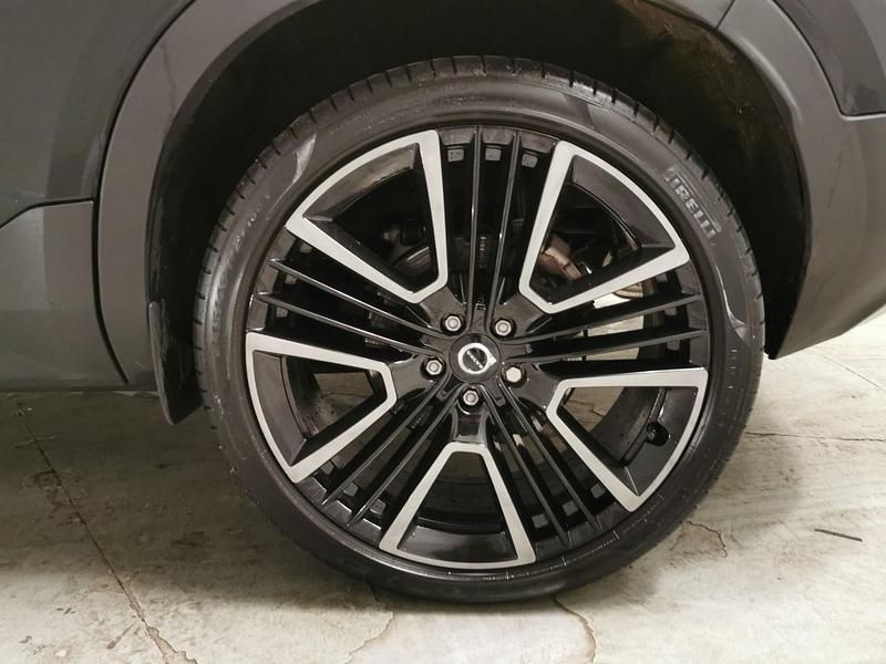 Black Used 2022 Volvo XC40 Ultimate SUV | £25,038 (Super price) - Image 1/2