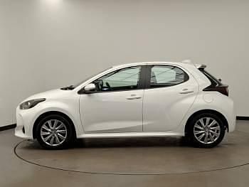 Used Toyota Yaris Hybrid 116 HP (85 kW) 2023 White Hatchback