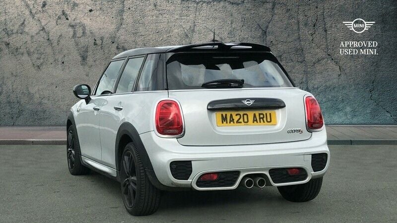 Używany Mini Cooper S Hatch 189 KM (139 kW) 2020 Srebrny Hatchback
